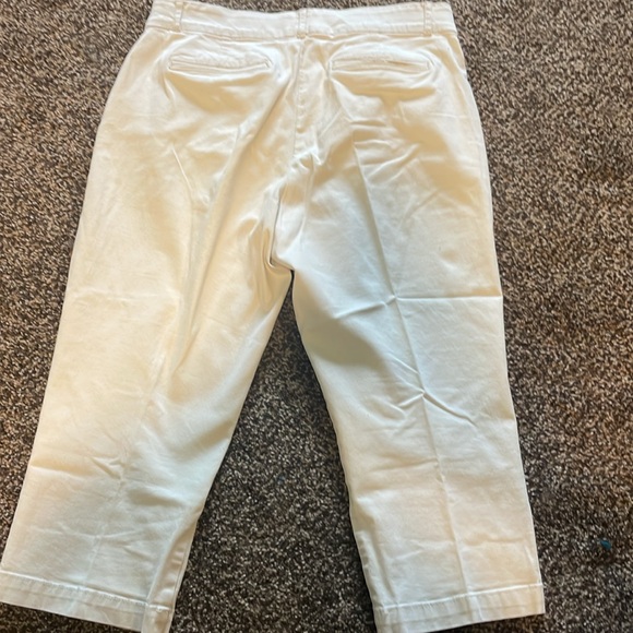 Capri pants - Picture 3 of 3